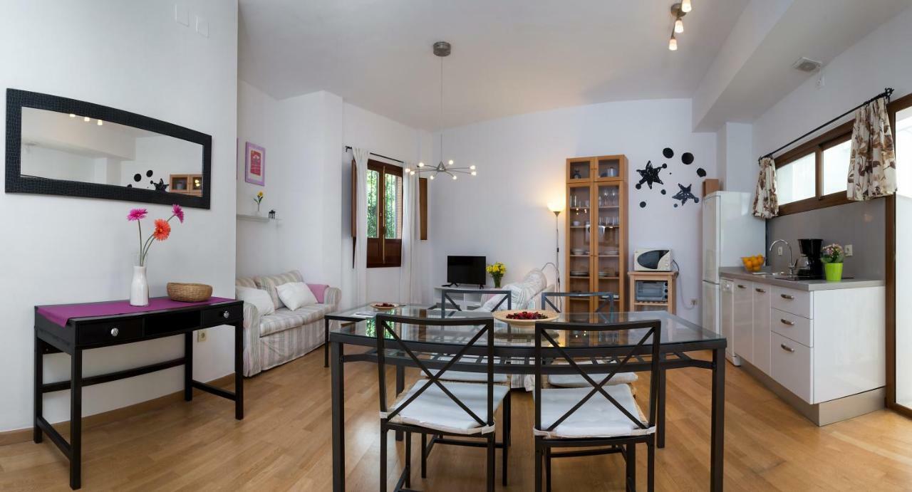 Descubrehome Postigo Inner Patio เซบีญา ภายนอก รูปภาพ